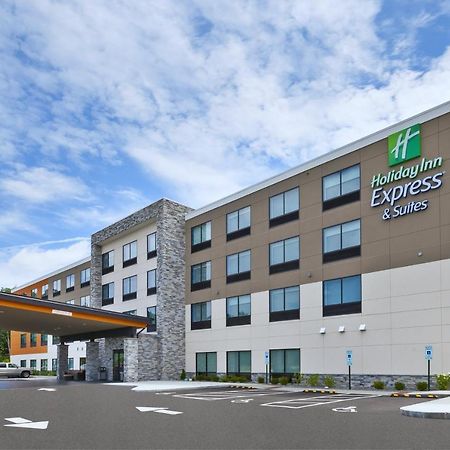Holiday Inn Express & Suites - Painesville - Concord By Ihg Εξωτερικό φωτογραφία