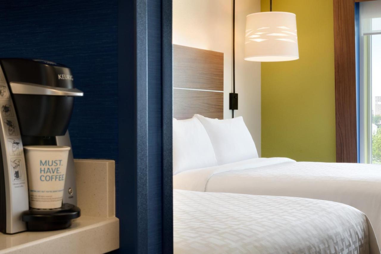 Holiday Inn Express & Suites - Painesville - Concord By Ihg Εξωτερικό φωτογραφία