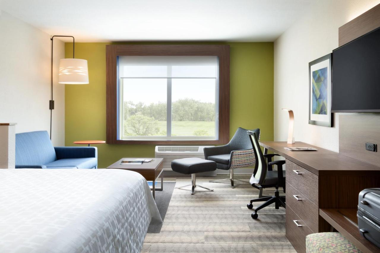 Holiday Inn Express & Suites - Painesville - Concord By Ihg Εξωτερικό φωτογραφία