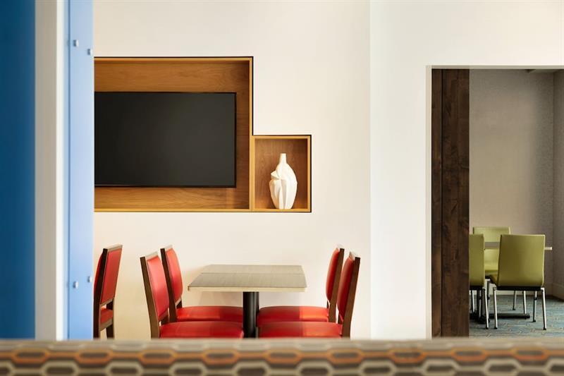 Holiday Inn Express & Suites - Painesville - Concord By Ihg Εξωτερικό φωτογραφία