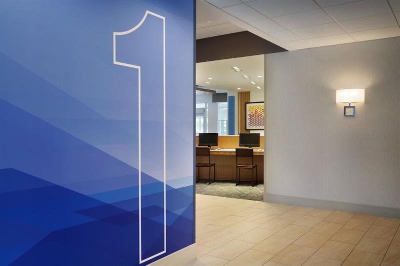 Holiday Inn Express & Suites - Painesville - Concord By Ihg Εξωτερικό φωτογραφία
