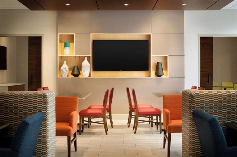 Holiday Inn Express & Suites - Painesville - Concord By Ihg Εξωτερικό φωτογραφία