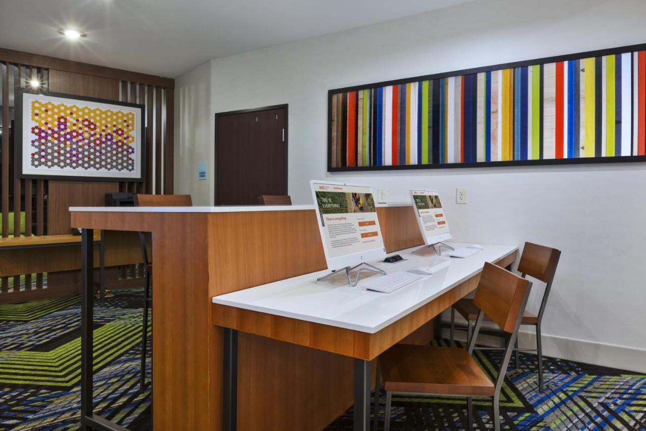 Holiday Inn Express & Suites - Painesville - Concord By Ihg Εξωτερικό φωτογραφία