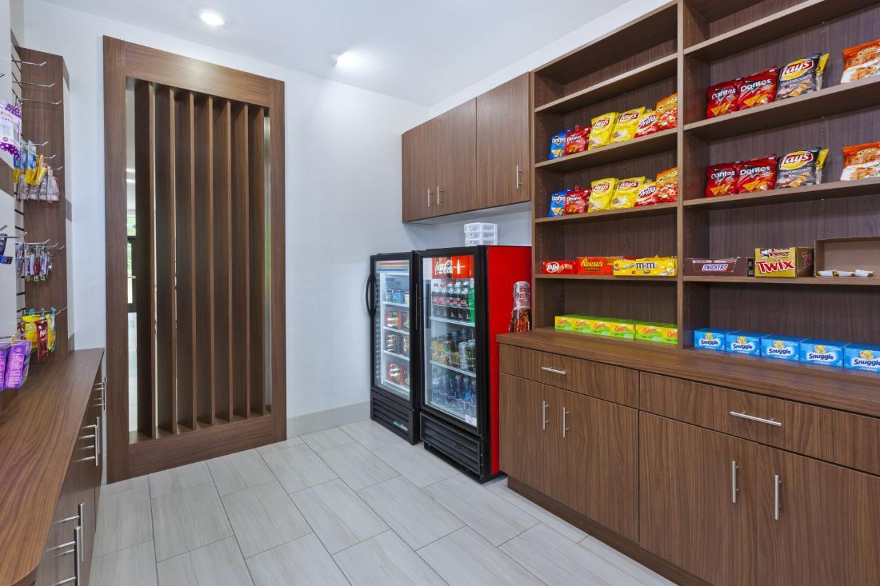 Holiday Inn Express & Suites - Painesville - Concord By Ihg Εξωτερικό φωτογραφία