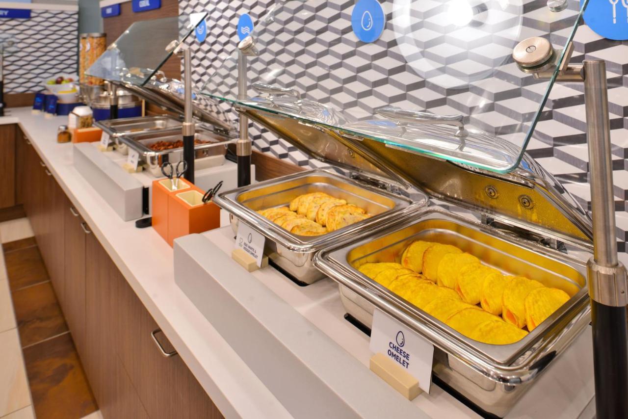 Holiday Inn Express & Suites - Painesville - Concord By Ihg Εξωτερικό φωτογραφία