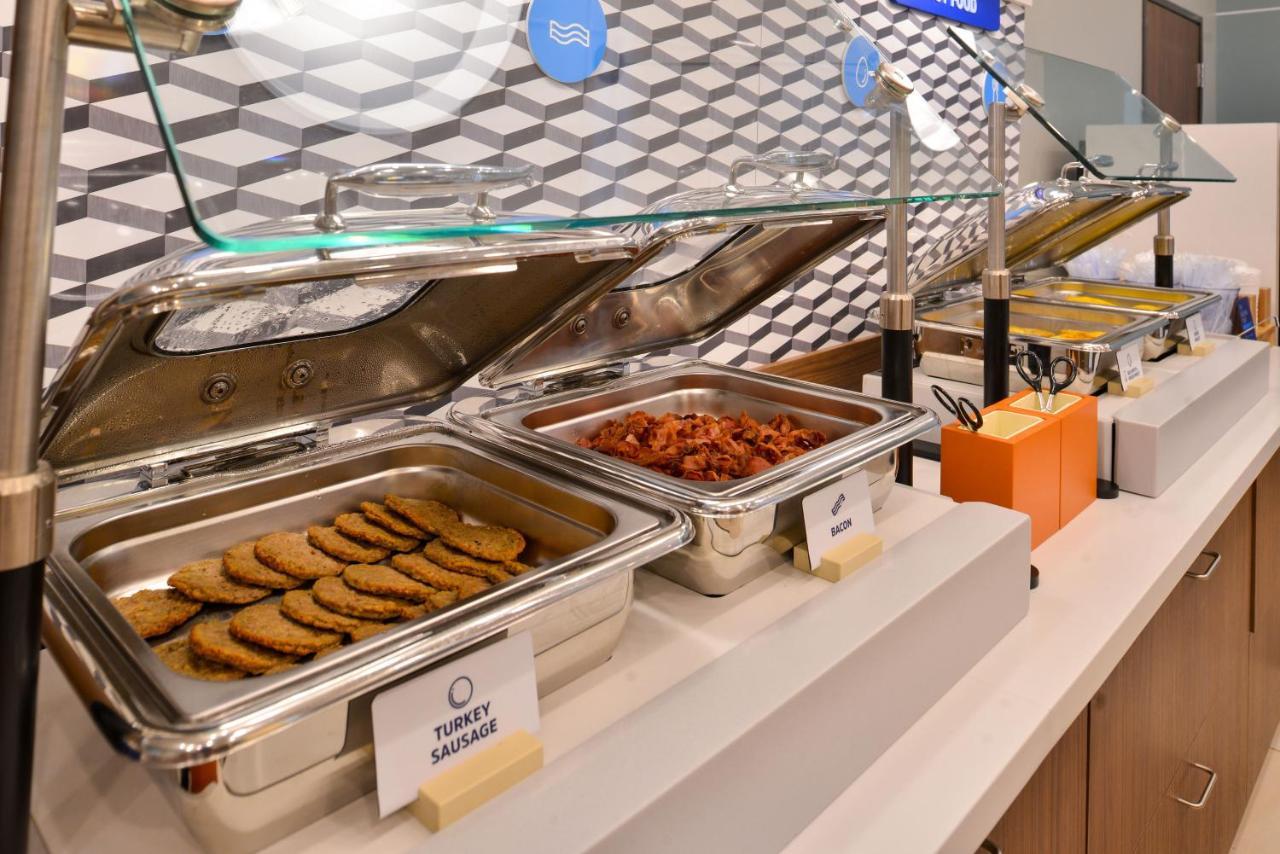 Holiday Inn Express & Suites - Painesville - Concord By Ihg Εξωτερικό φωτογραφία